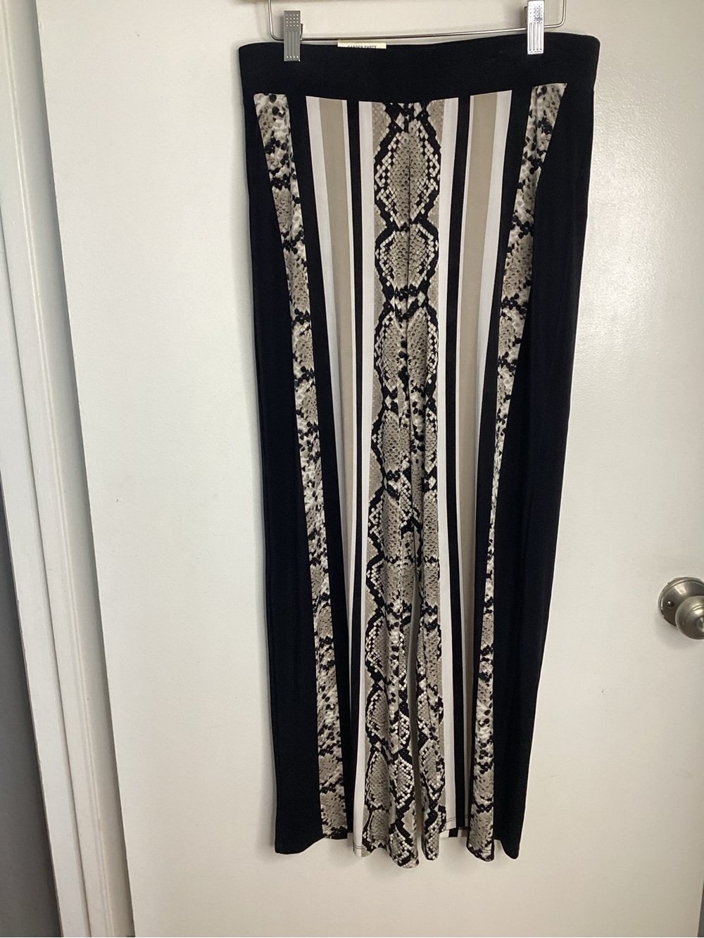 Wide Leg Pants with Snake-Print and Beige Stripes MP